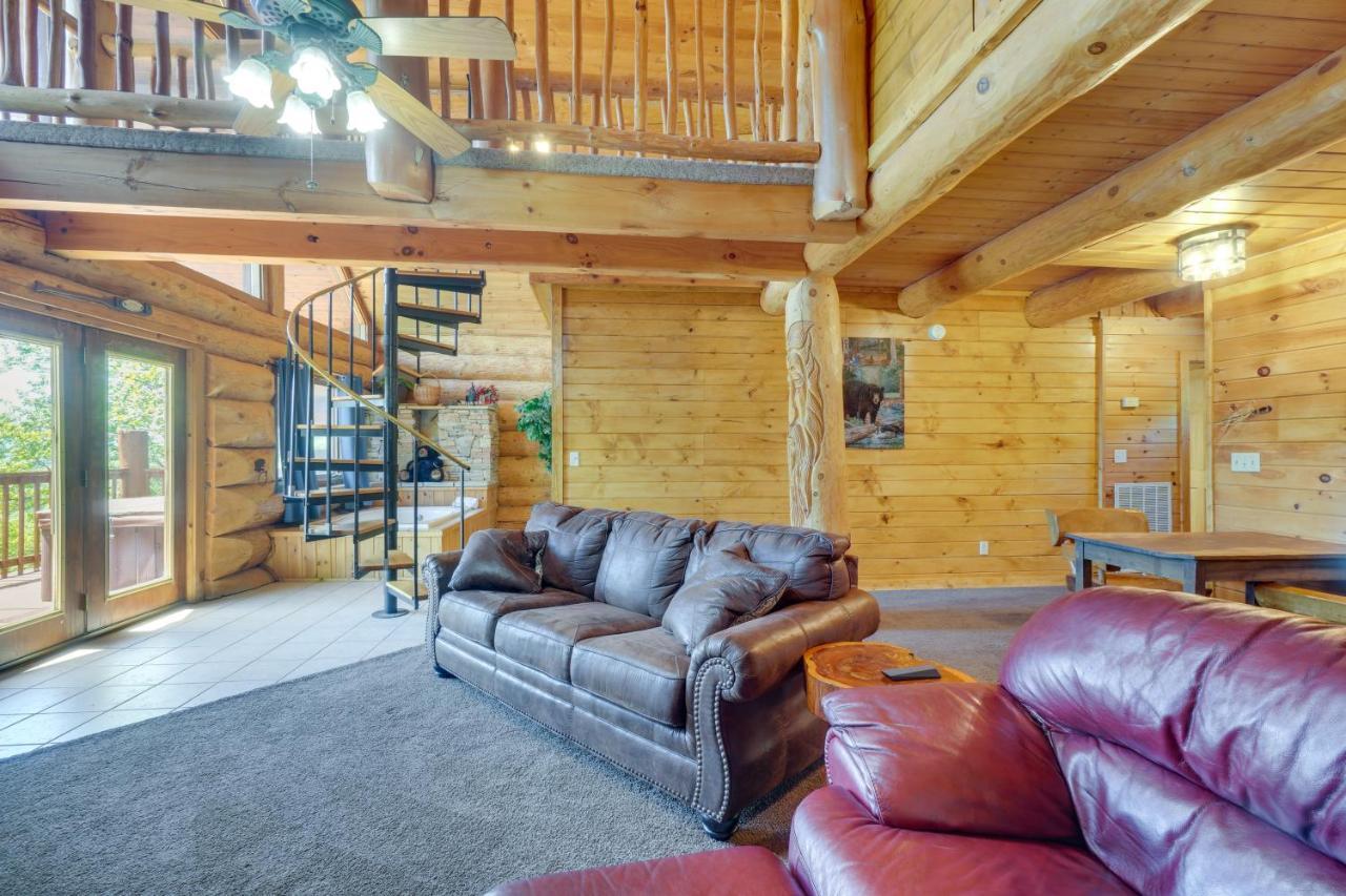 Smoky Mountain Vacation Rental Cabin With Hot Tub! ガトリンバーグ エクステリア 写真