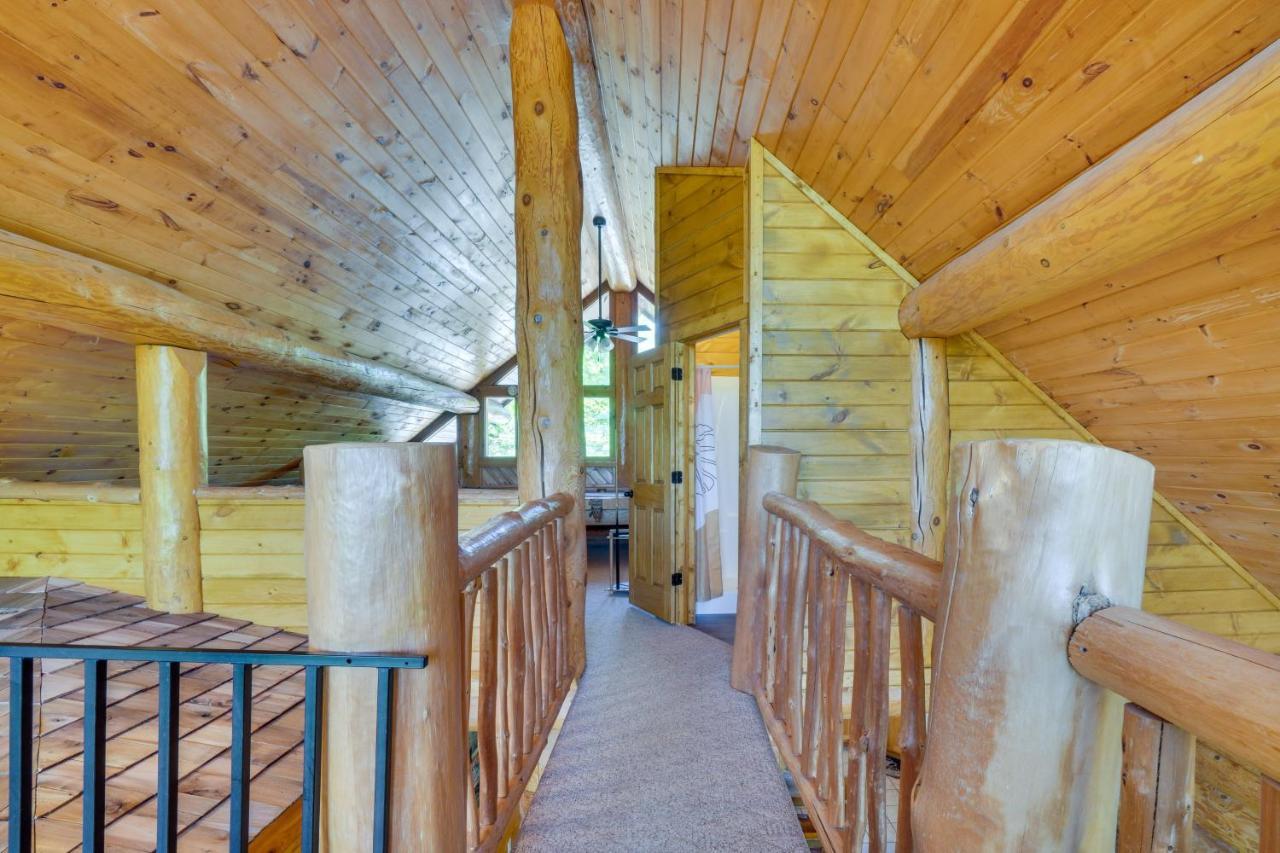 Smoky Mountain Vacation Rental Cabin With Hot Tub! ガトリンバーグ エクステリア 写真
